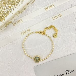 Dior's new CD millet pearl blue button bracelet